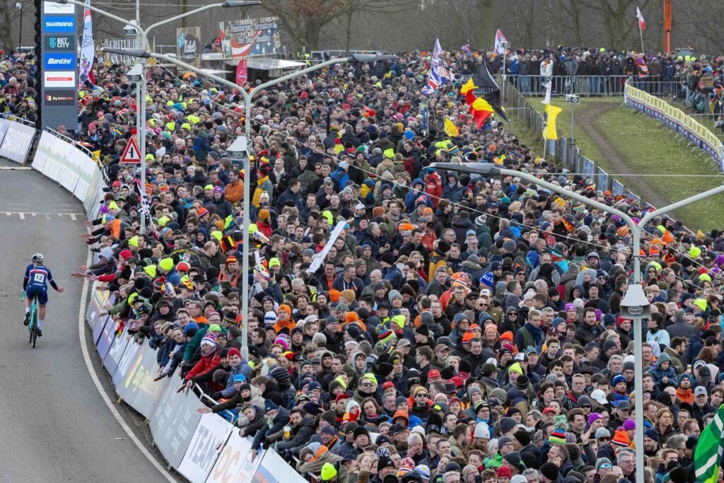 cyclo cross @agence realize 4042