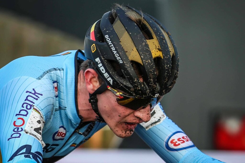 cyclo cross @agence realize 7123